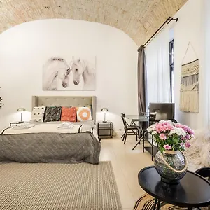 https://urban-stable-luxury-apartments.inbudapesthotels.com